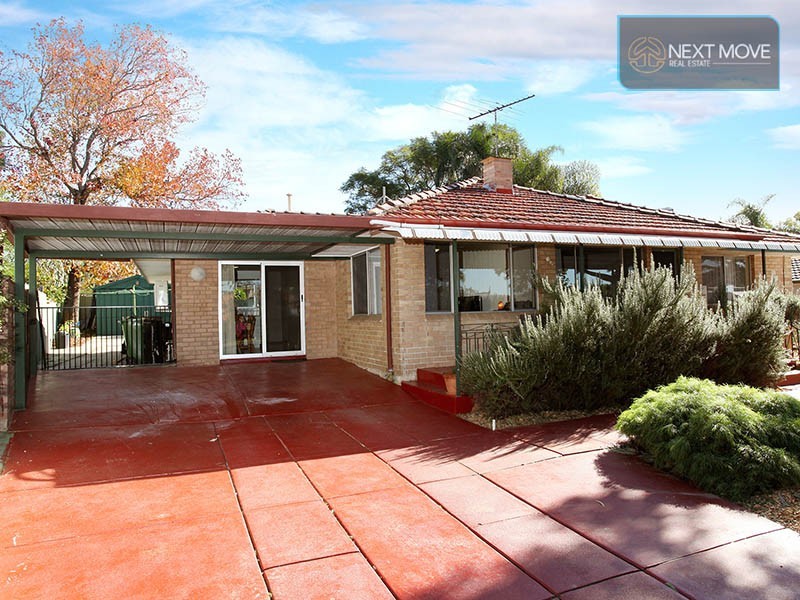 15 Chilton St, Willagee WA 6156