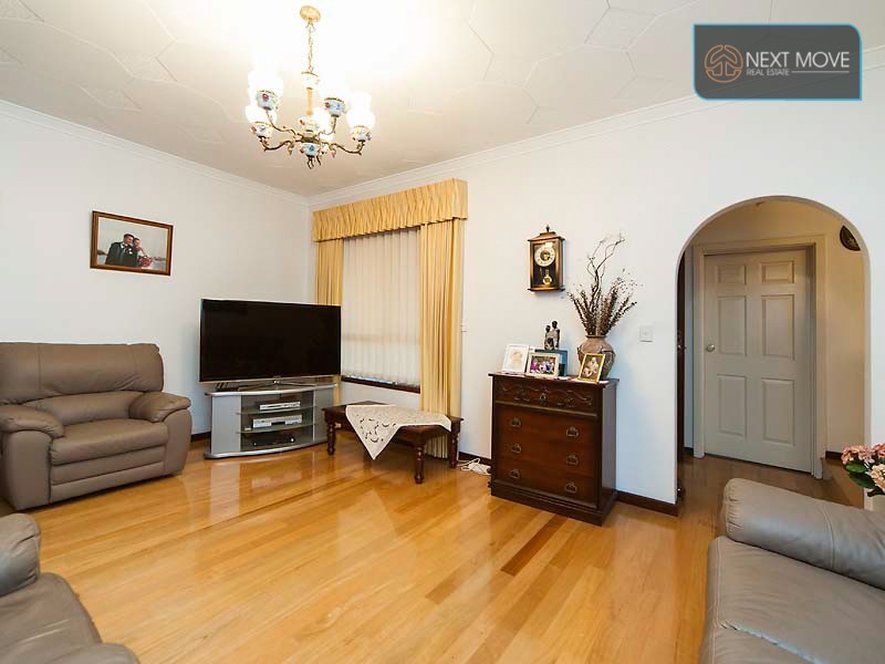 44 Fifth Ave, Beaconsfield WA 6162