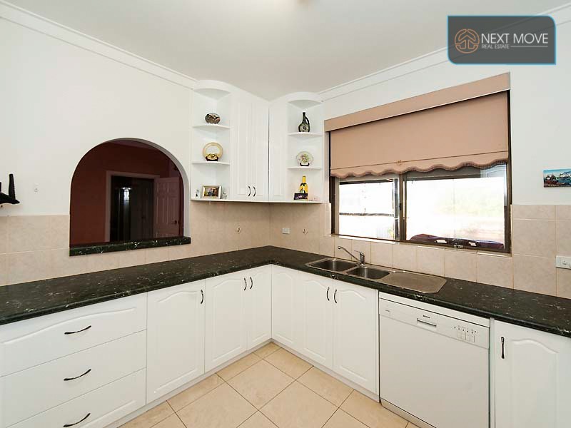 44 Fifth Ave, Beaconsfield WA 6162