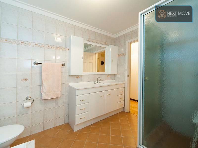 44 Fifth Ave, Beaconsfield WA 6162