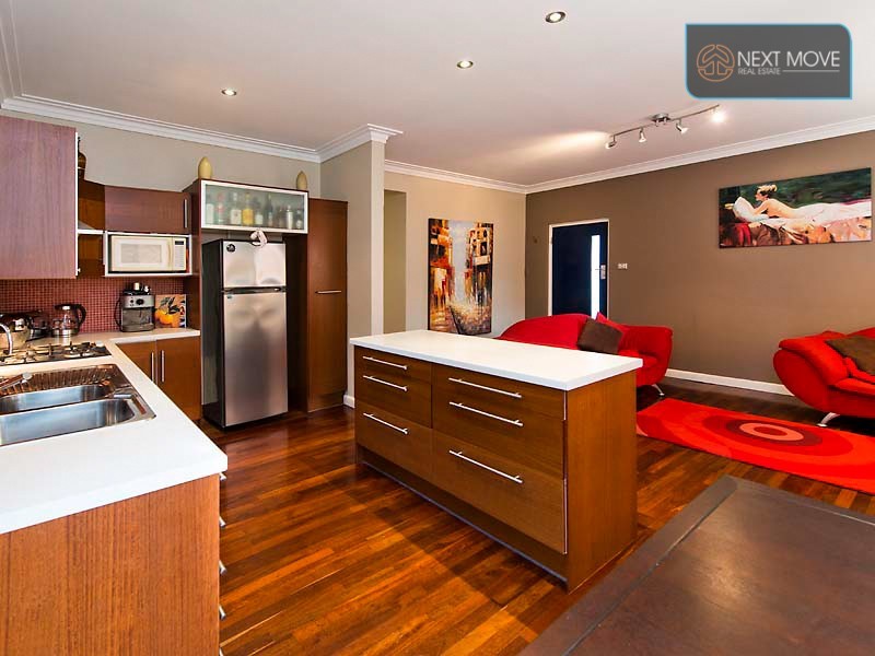 7a Bassett St, Willagee WA 6156