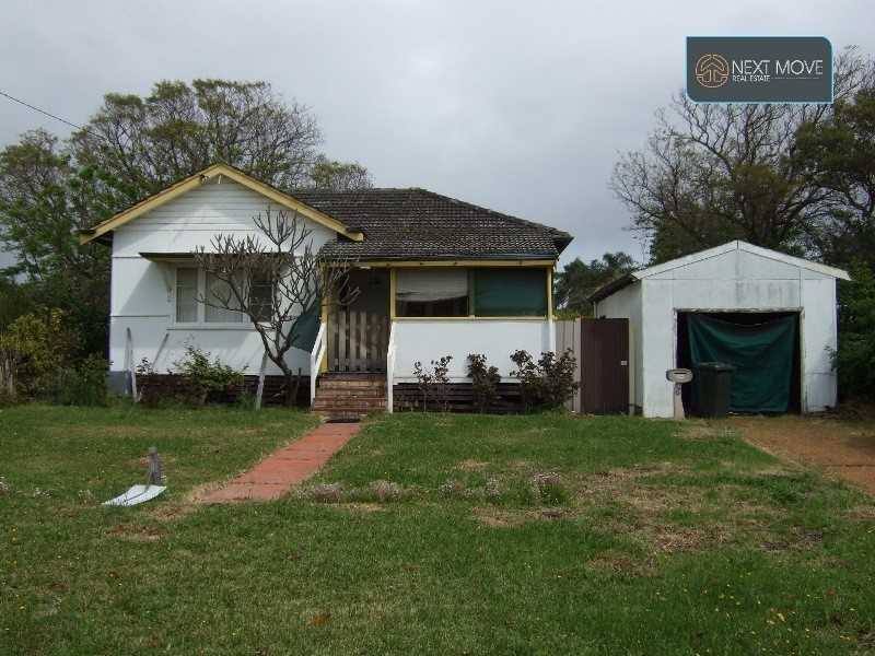 6 Harriott St, Willagee WA 6156