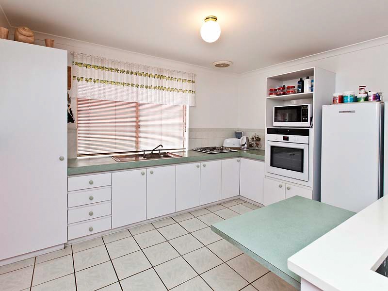 21 Galilee Place, Success WA 6164