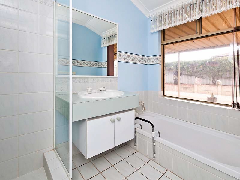 21 Galilee Place, Success WA 6164