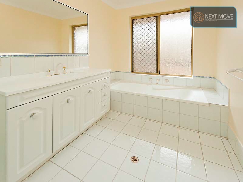 6 Horn Place, Willagee WA 6156