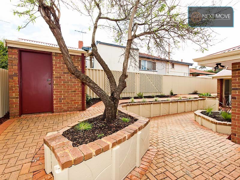 6 Horn Place, Willagee WA 6156