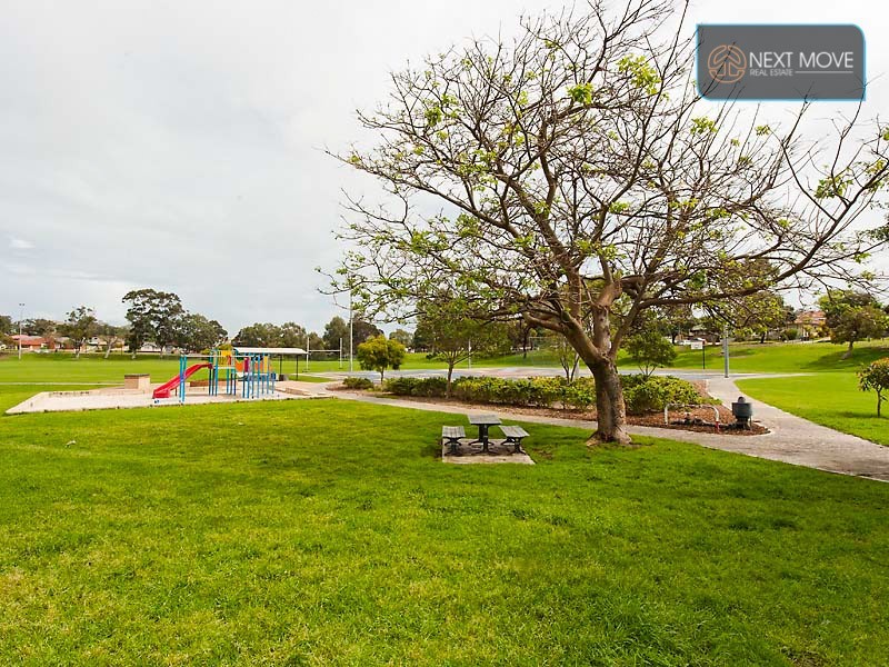 6 Horn Place, Willagee WA 6156