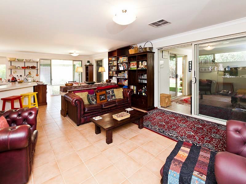 21a Hodge Street, Willagee WA 6156