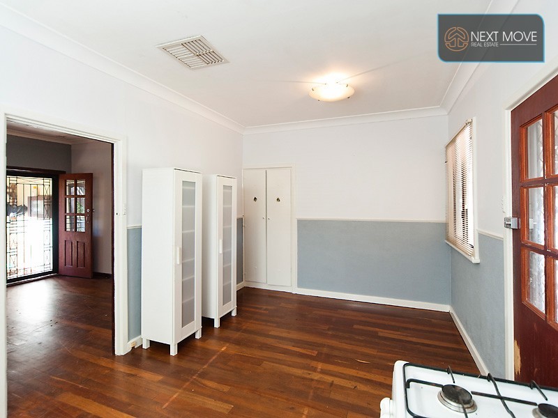 5 Denien St, Willagee WA 6156