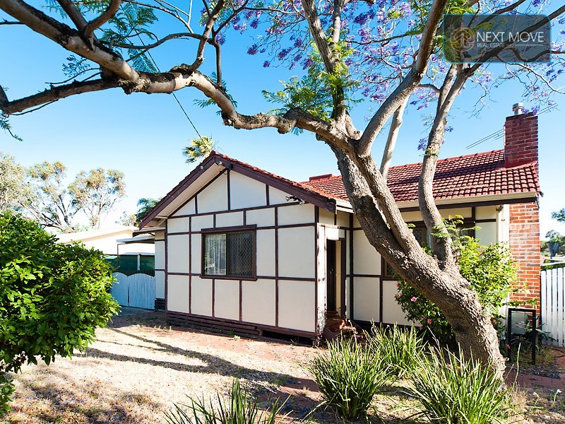 5 Denien St, Willagee WA 6156