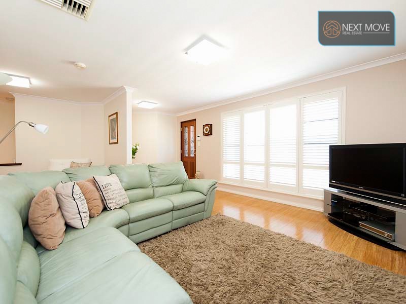 8 Barra Close, Leeming WA 6149
