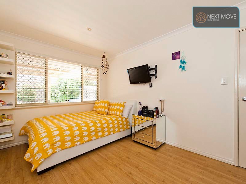 8 Barra Close, Leeming WA 6149
