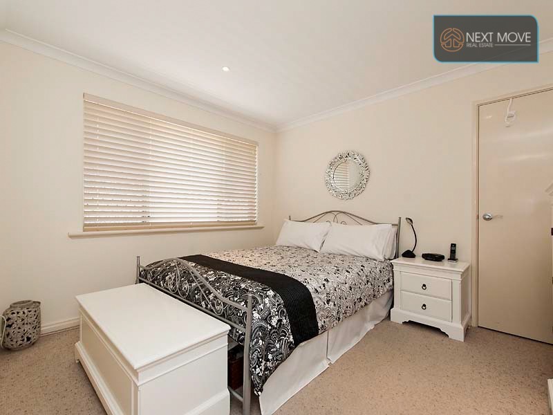 8 Barra Close, Leeming WA 6149