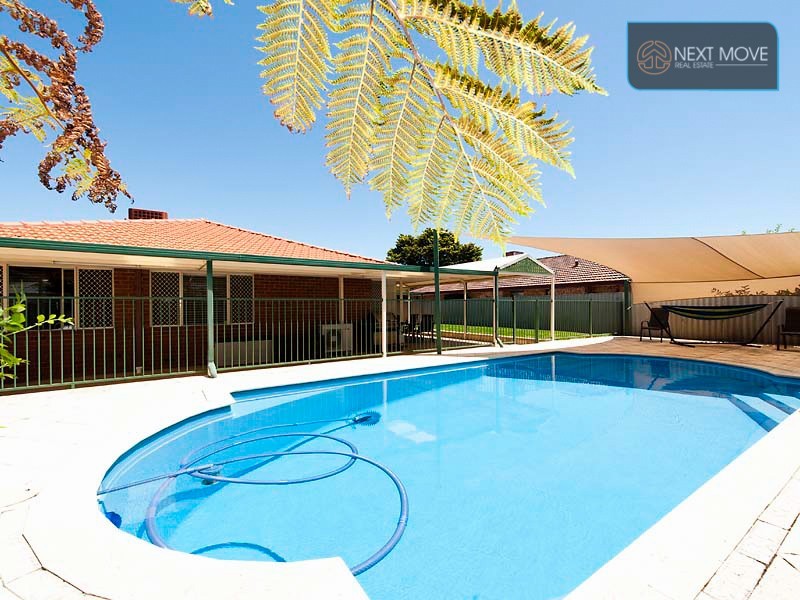8 Barra Close, Leeming WA 6149