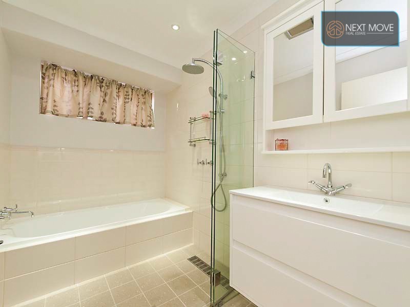 5 Milroy St, Willagee WA 6156