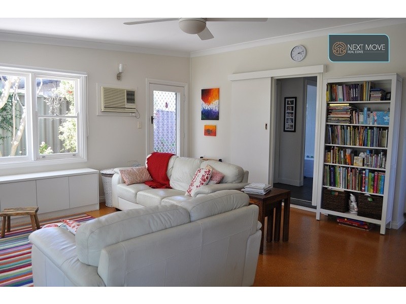 16 Finney St, Willagee WA 6156