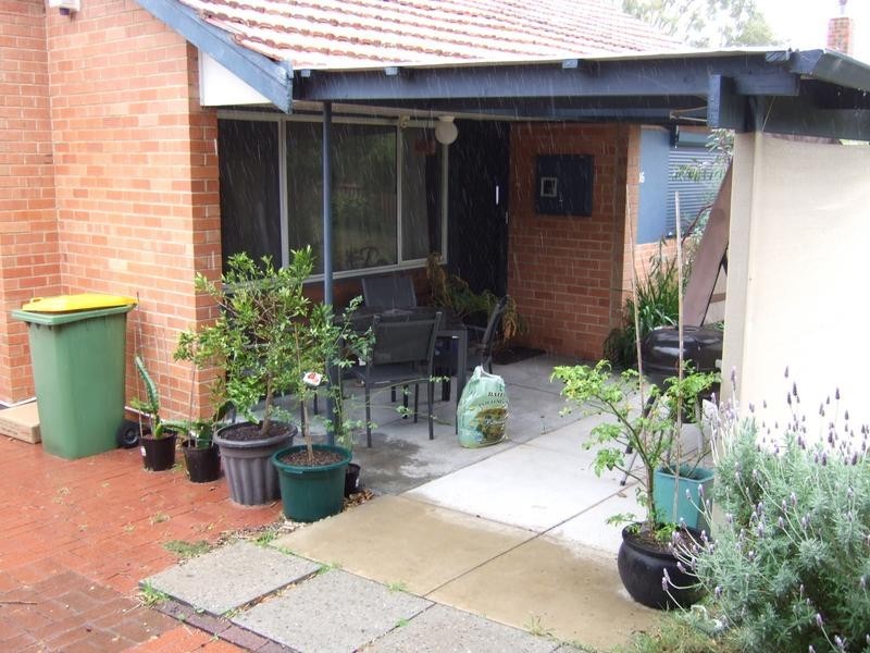 16 Leece St, Coolbellup WA 6163