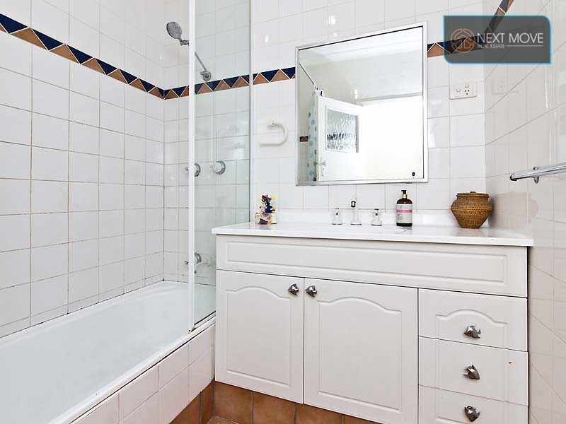 34 Malone St, Willagee WA 6156