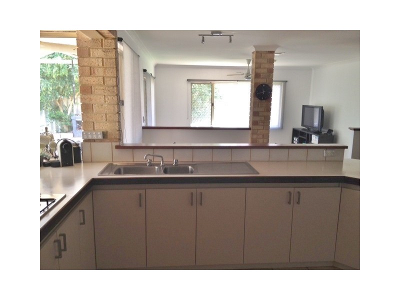 6 Gilbride Cove, Atwell WA 6164