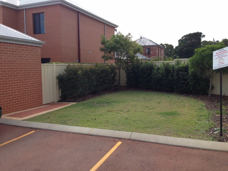 27/9 Healy Rd, Hamilton Hill WA 6163