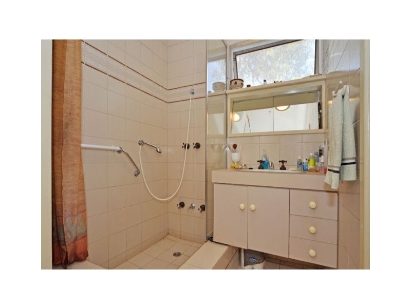 4 Lisa Place, Mount Pleasant WA 6153