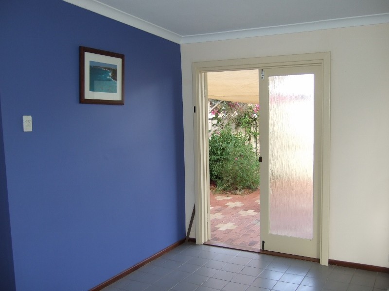 18 Andrews Rd, Wilson WA 6107