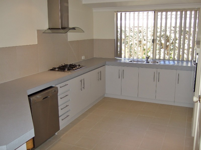 33 Milroy Street, Willagee WA 6156