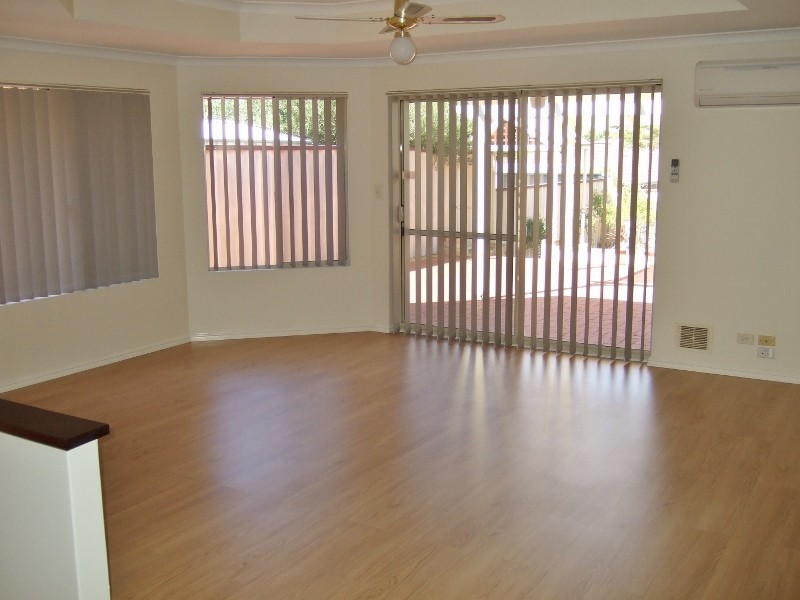 33 Milroy Street, Willagee WA 6156