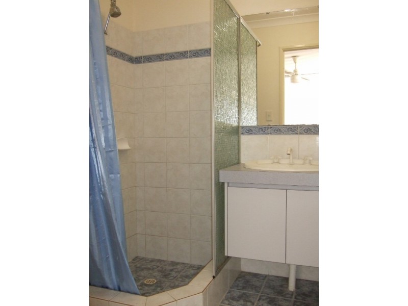 33 Milroy Street, Willagee WA 6156