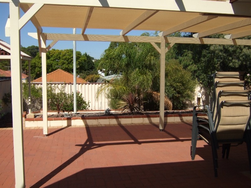 33 Milroy Street, Willagee WA 6156