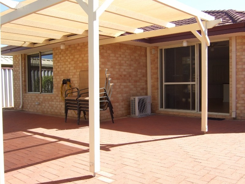33 Milroy Street, Willagee WA 6156