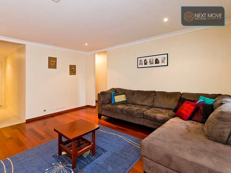7 Jagoe Loop, Willagee WA 6156