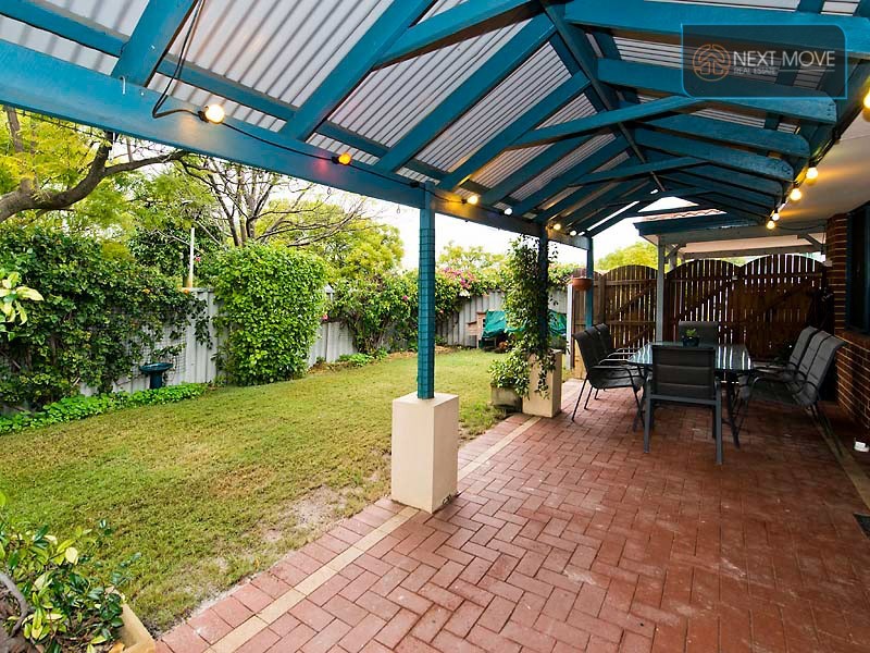 7 Jagoe Loop, Willagee WA 6156