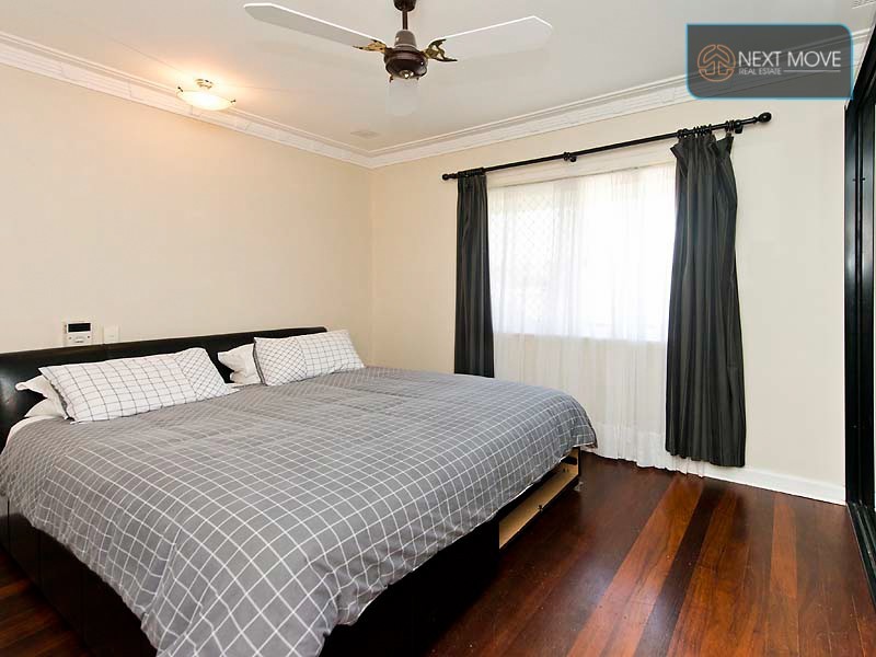 16 Winnacott Street, Willagee WA 6156