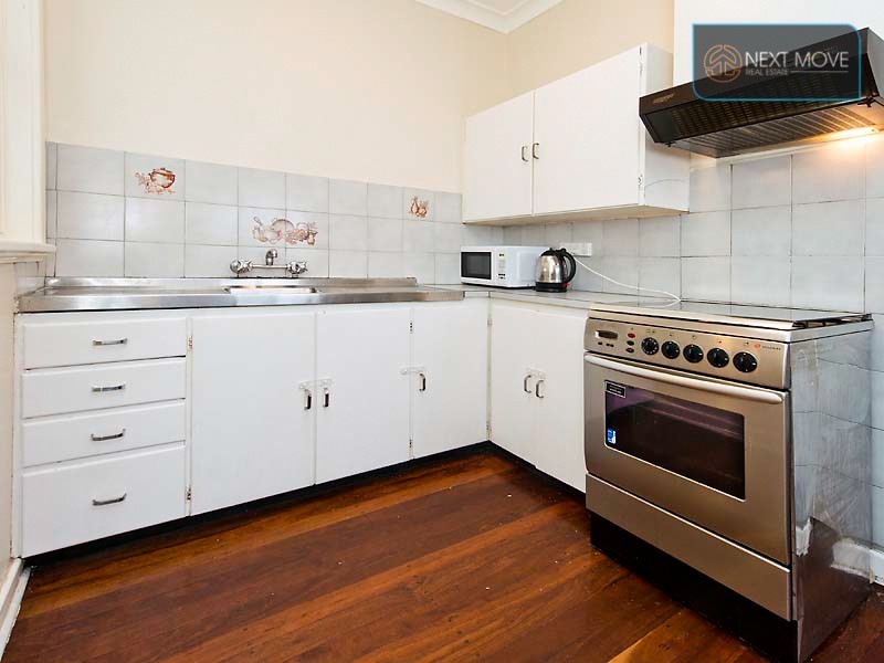 16 Winnacott Street, Willagee WA 6156
