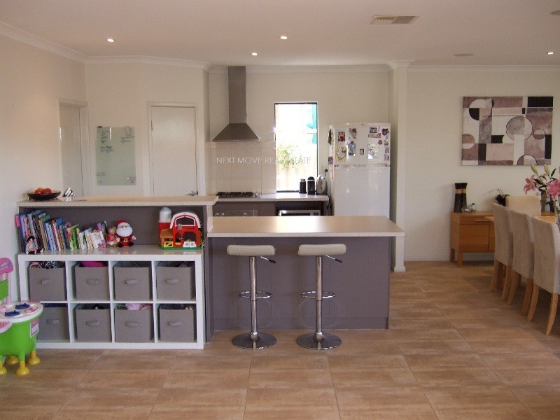 7b Potts Street, Melville WA 6156