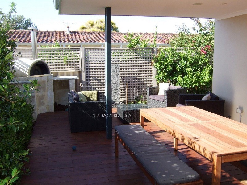 7b Potts Street, Melville WA 6156