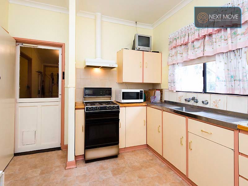 71 Arkwell Street, Willagee WA 6156