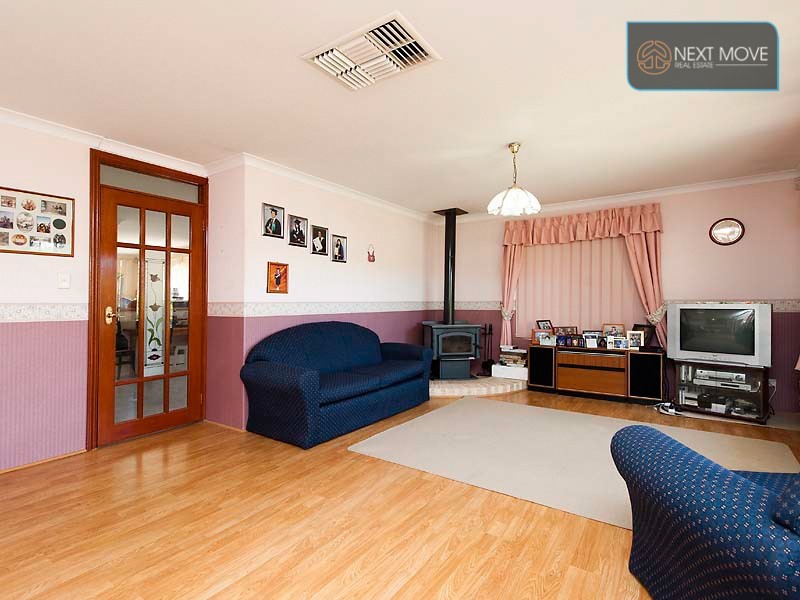 7 Chipper Close, Leeming WA 6149