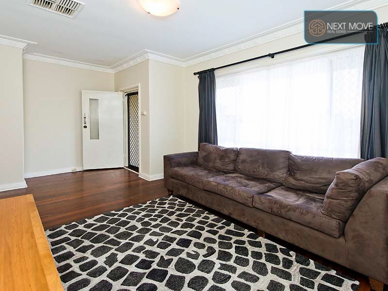 16 Winnacott Street, Willagee WA 6156