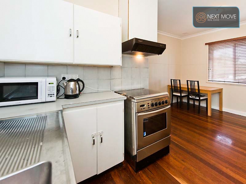 16 Winnacott Street, Willagee WA 6156