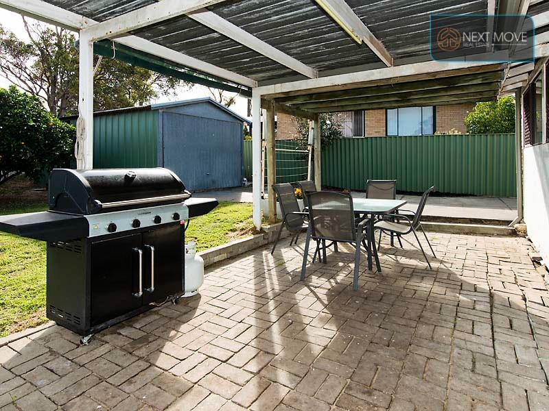 16 Winnacott Street, Willagee WA 6156