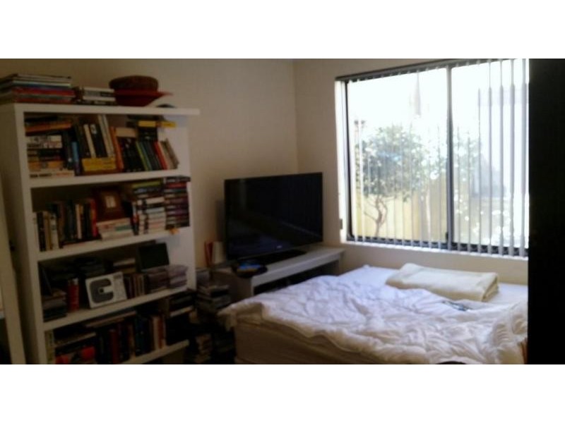 7b Bassett Street, Willagee WA 6156