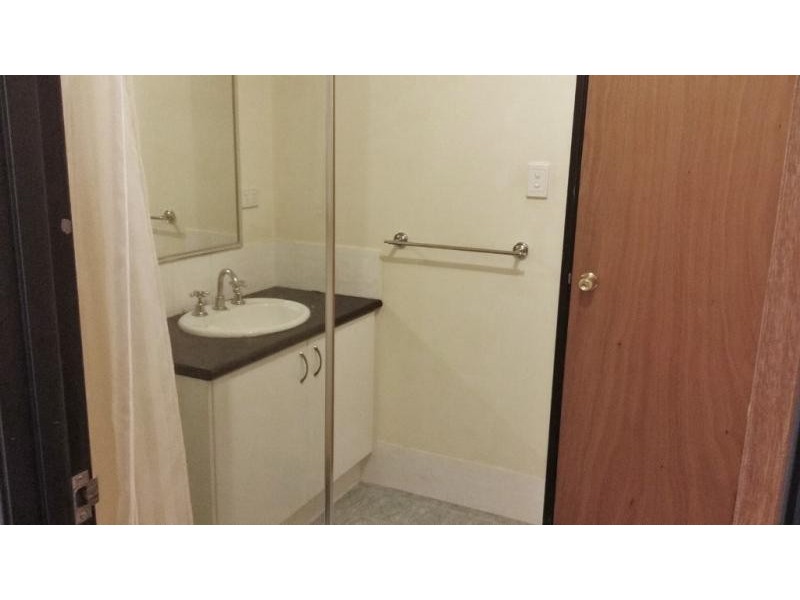 7b Bassett Street, Willagee WA 6156