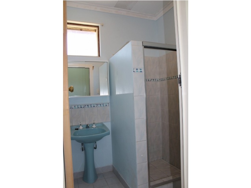 28 Woodhams St, Willagee WA 6156