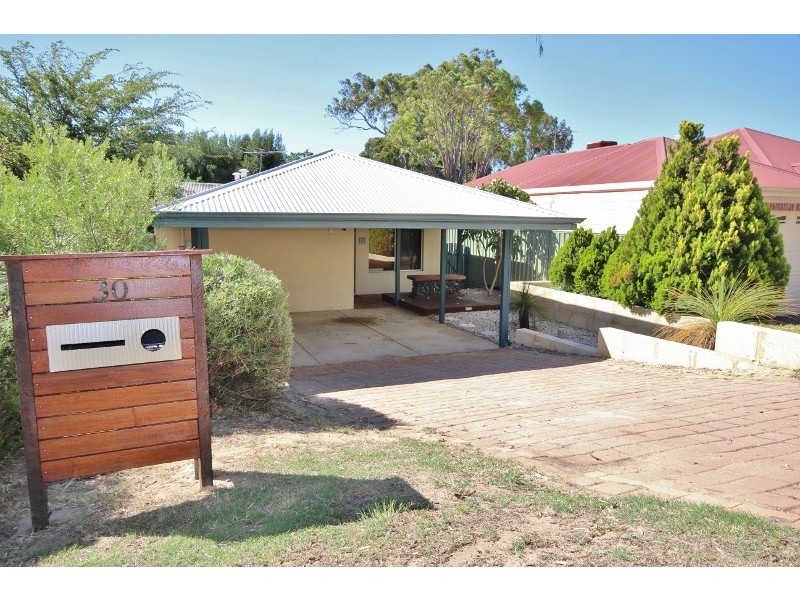 30 Bartlett St, Willagee WA 6156