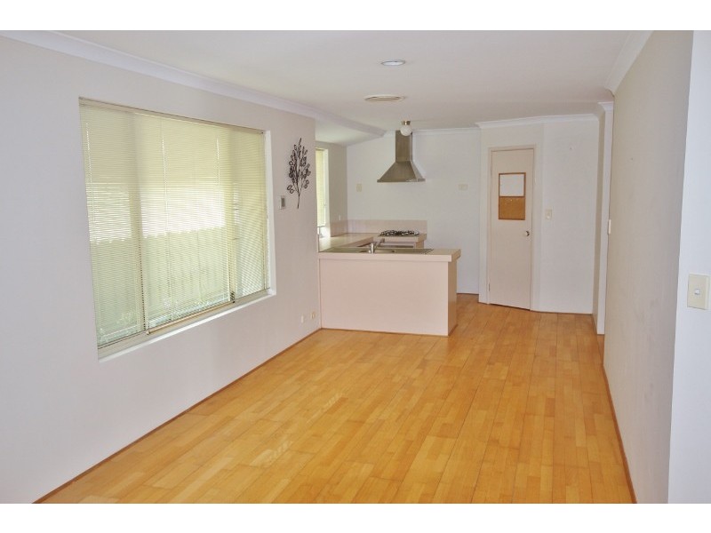 30 Bartlett St, Willagee WA 6156