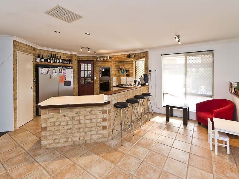 6 Gilbride Cove, Atwell WA 6164