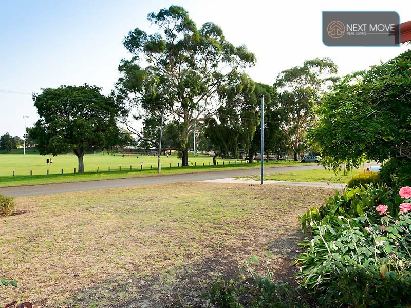 18 Bawdan Street, Willagee WA 6156
