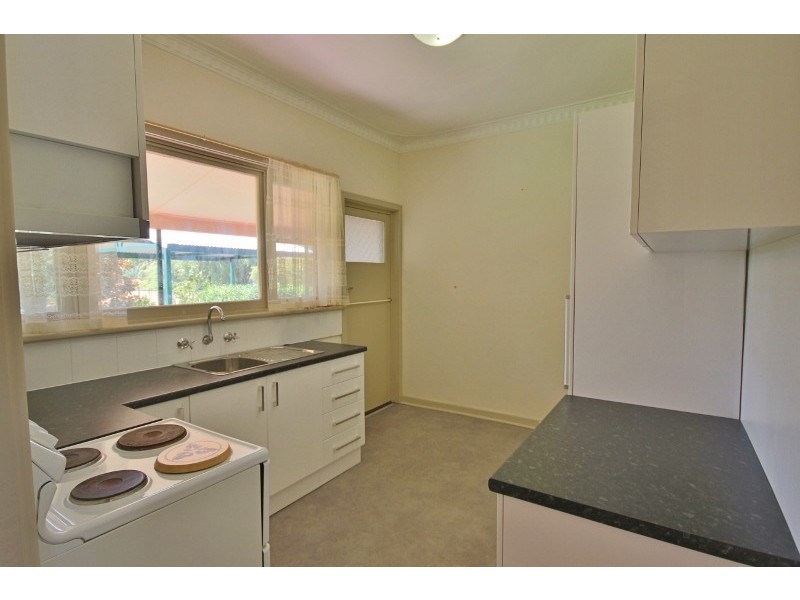 6 Jackman St, Willagee WA 6156